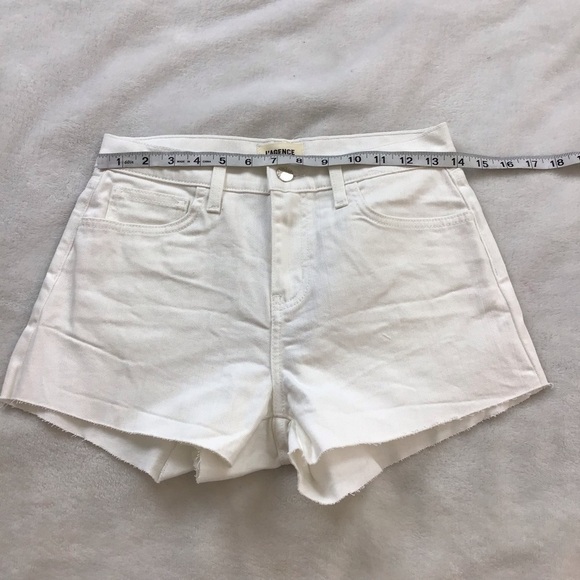 NWT L’AGENCE White High Rise Denim Cutoff Shorts Raw Hem Size 25 - Picture 5 of 8
